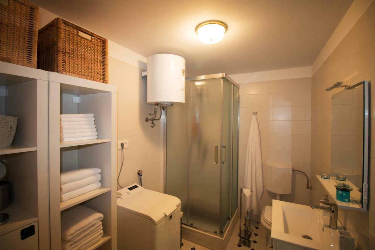 Villa Kuca Kod Fajdara Vele Mune Esterno foto